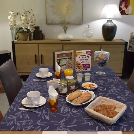 Bed & Breakfast Au Cerf Blanc Parentale Les Eyzies